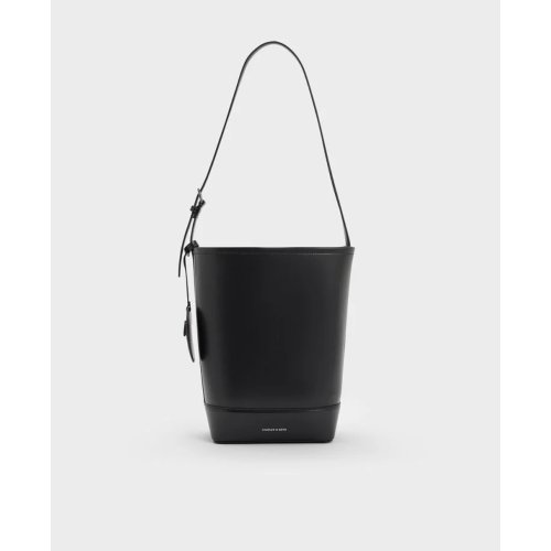 Ivette Woven Elongated Shoulder Bag - Cream