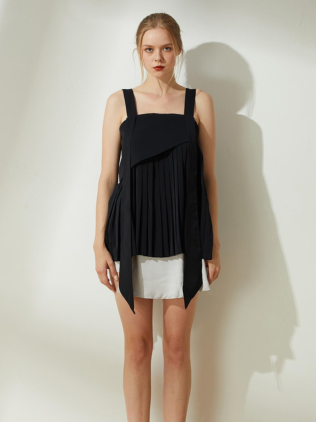 Mizuki Long Strap Pleated Sleeveless Top - Black