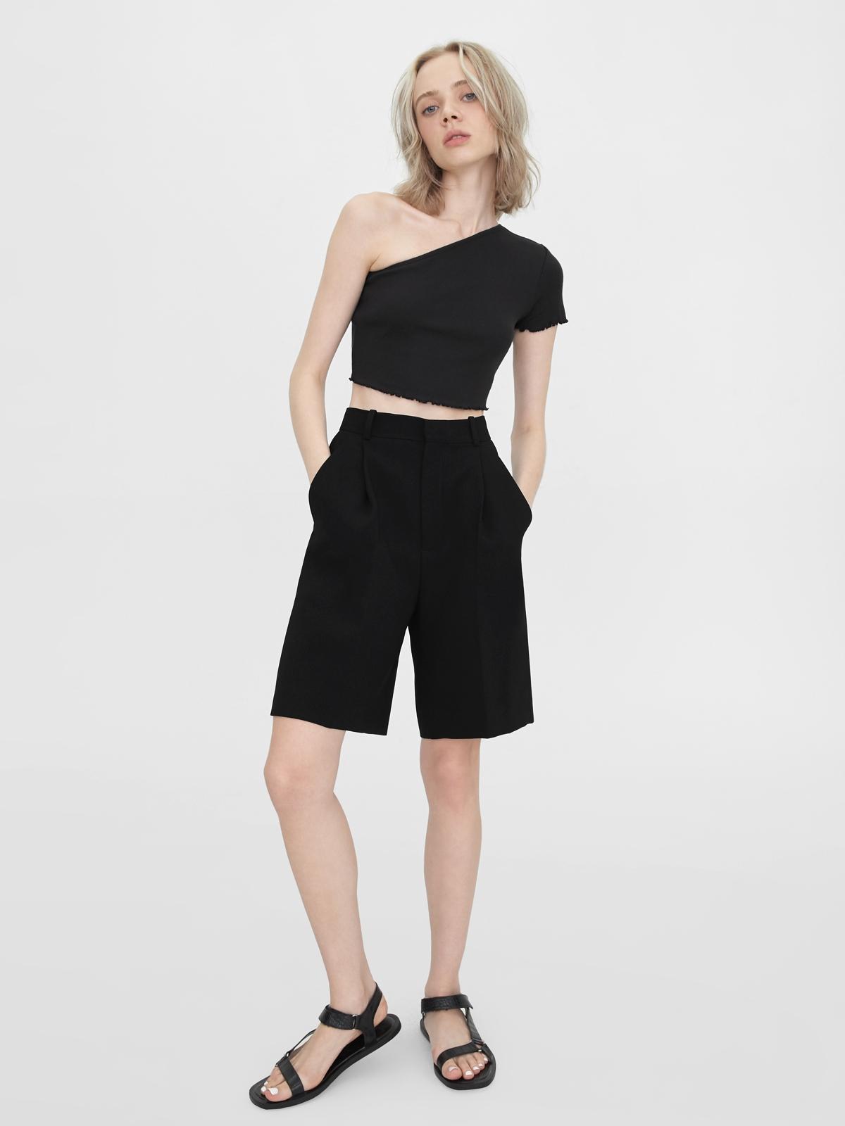 Sustainable One Shoulder Tee - Black