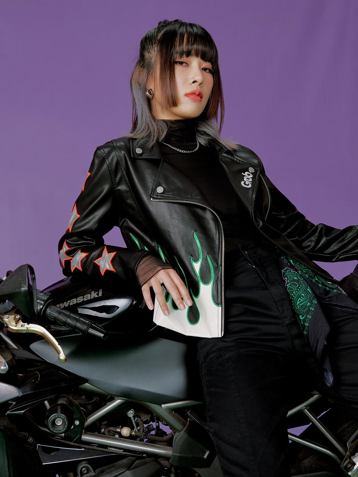 Grab I Am Here To Deliver Looks Faux Leather Jacket - Black