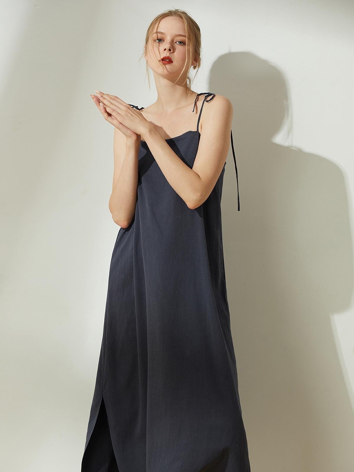 Bhumi Rayon Midi Dress - Coal