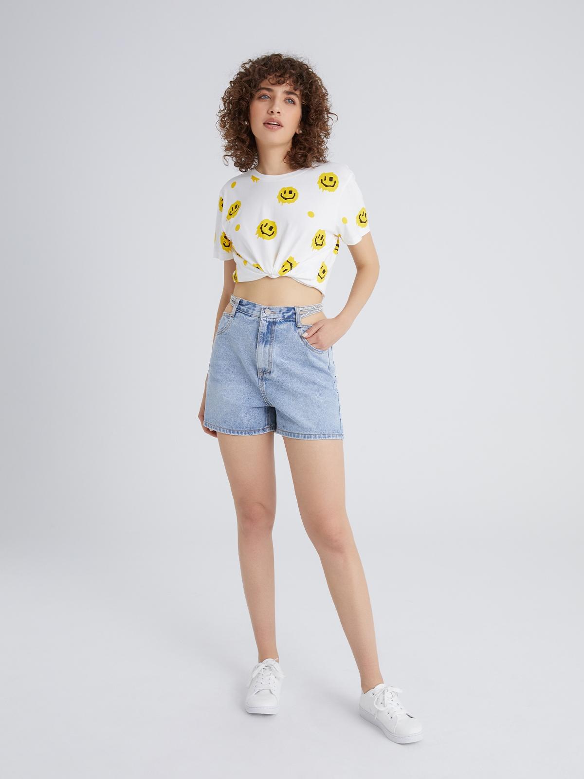 Cut Out Denim Shorts - Light Blue
