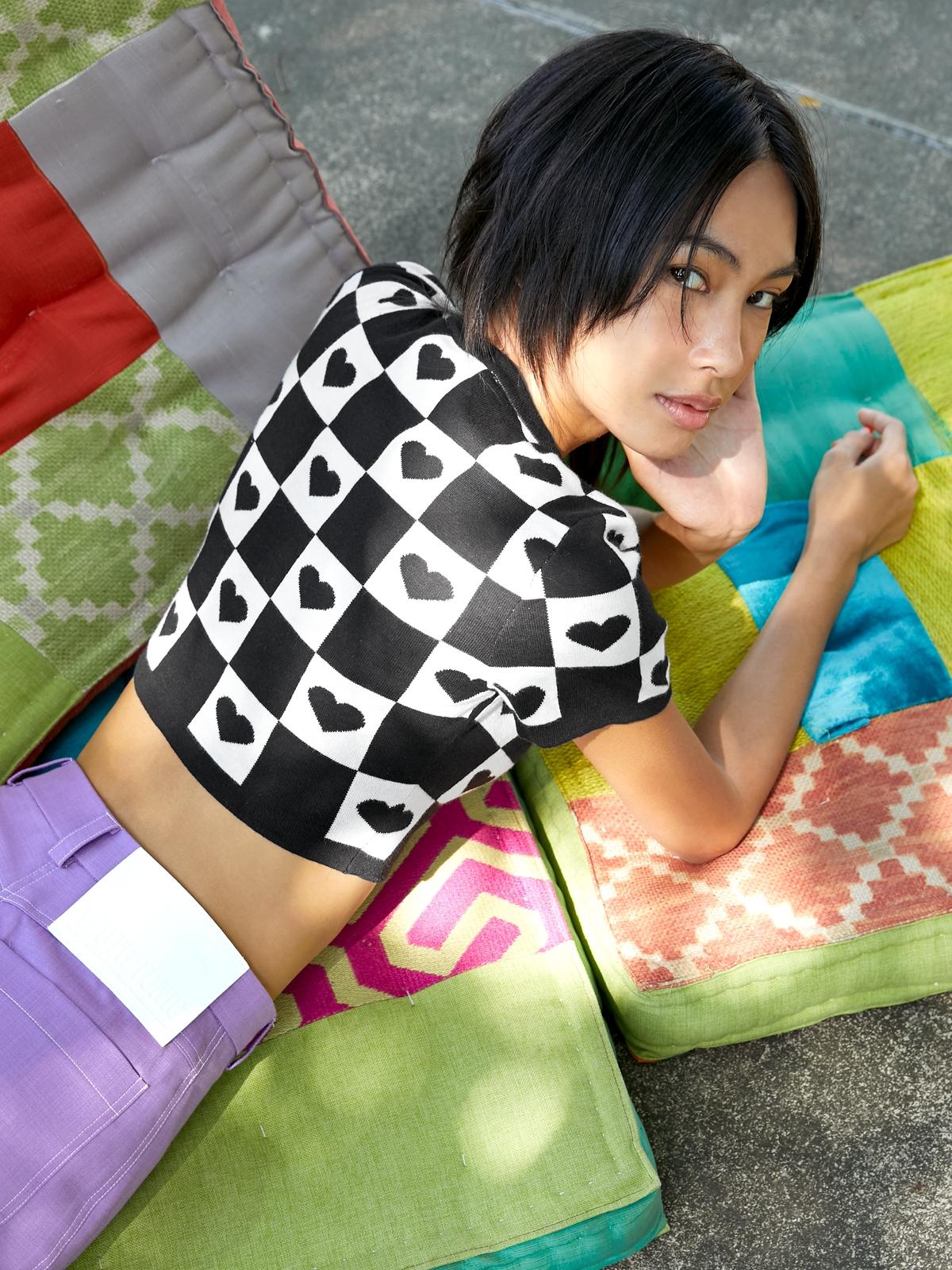 Checkered Heart Knit Crop Tee - Black