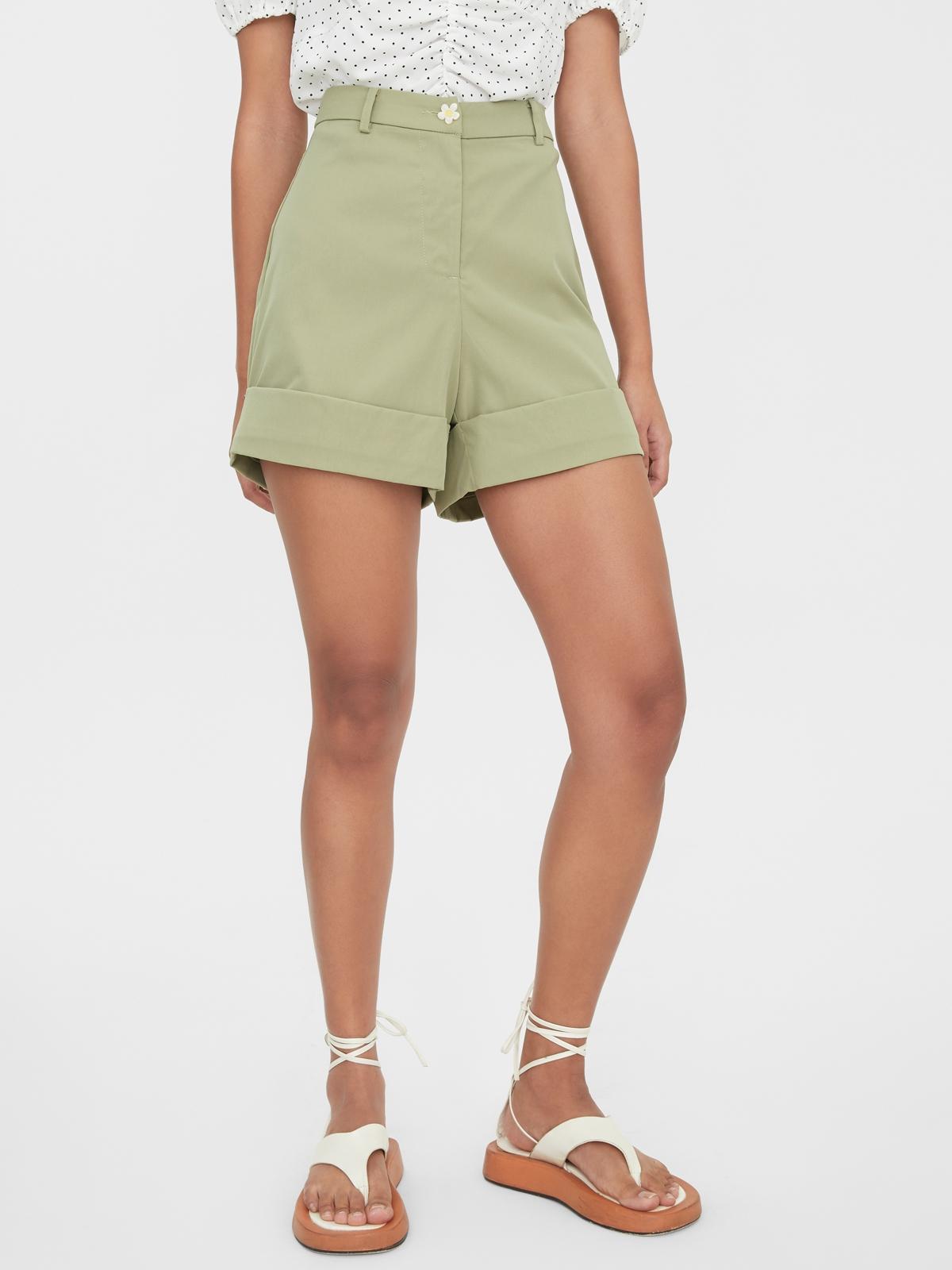 Flower Buttons Two Tone Shorts - Green
