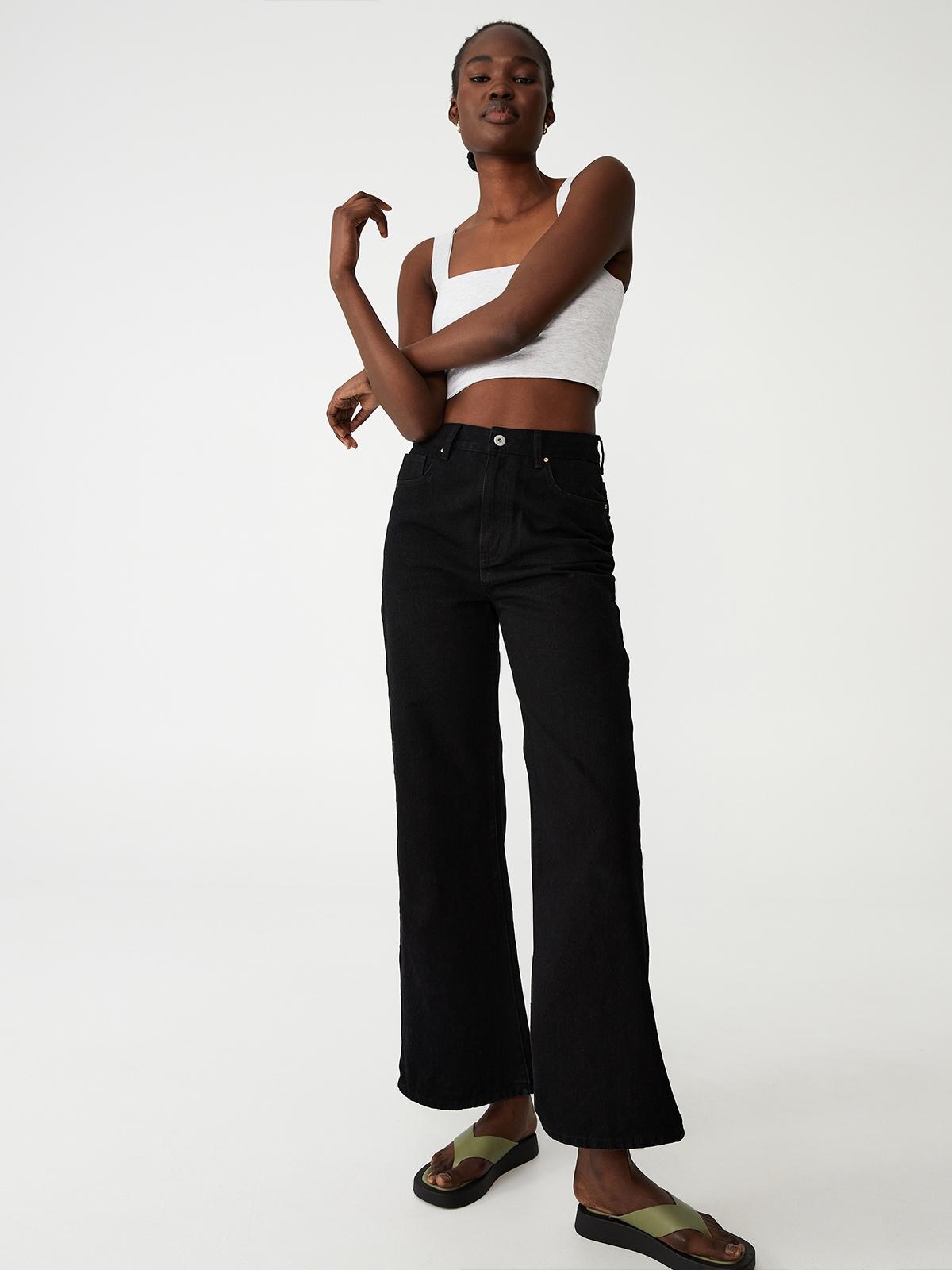 Wide Strap Straight Neck Crop Cami - Light Grey Marle Wide Strap Straight Neck Crop Cami - Light Grey Marle