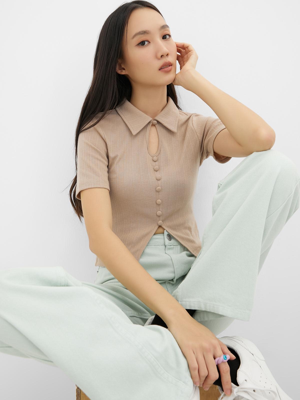 Short Sleeve Cut Out Top - Beige Short Sleeve Cut Out Top - Beige