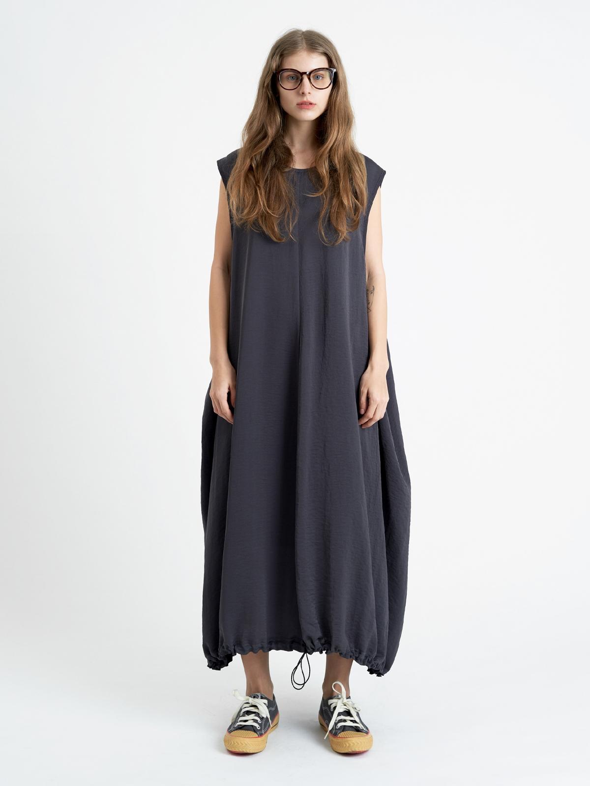 So Yeon Dress - Black